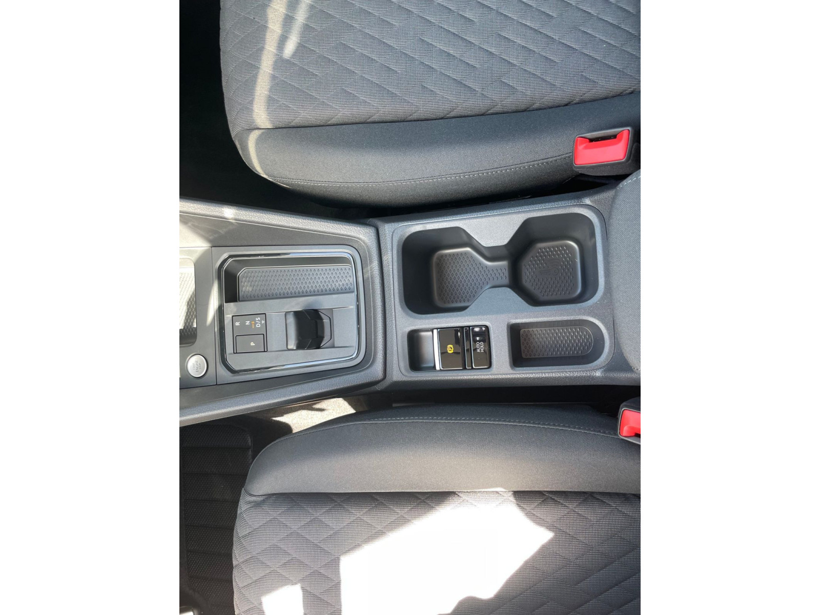 Volkswagen - Caddy_12