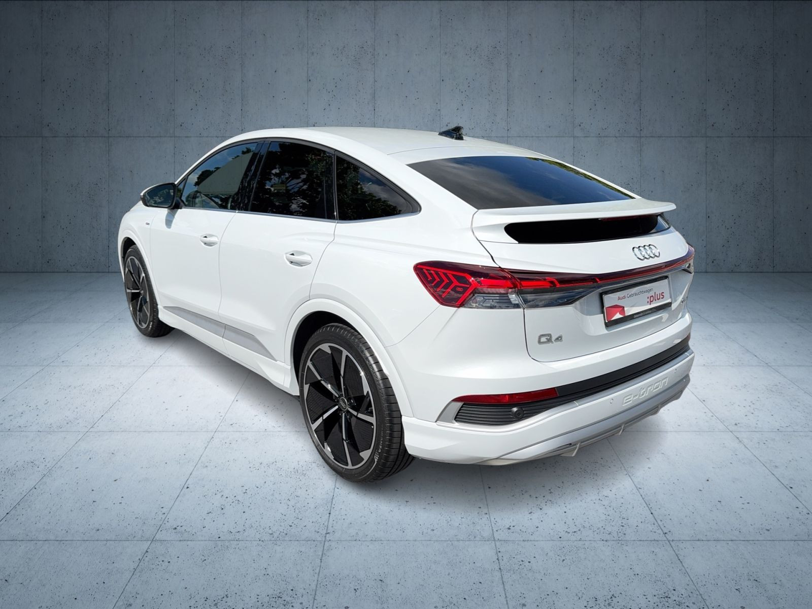 Audi - Q4 Sportback e-tron_5