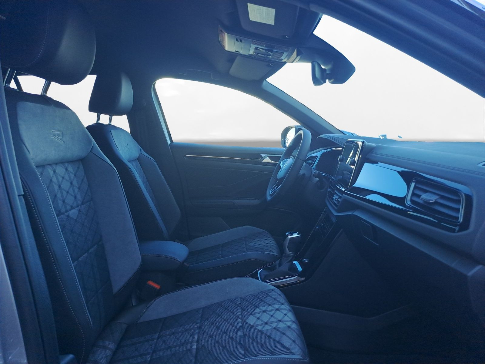 Volkswagen - T-Roc_9