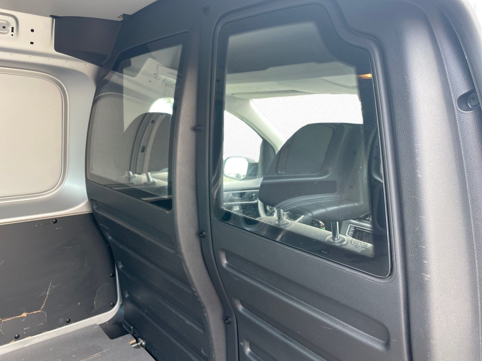 Volkswagen - Caddy Maxi_5