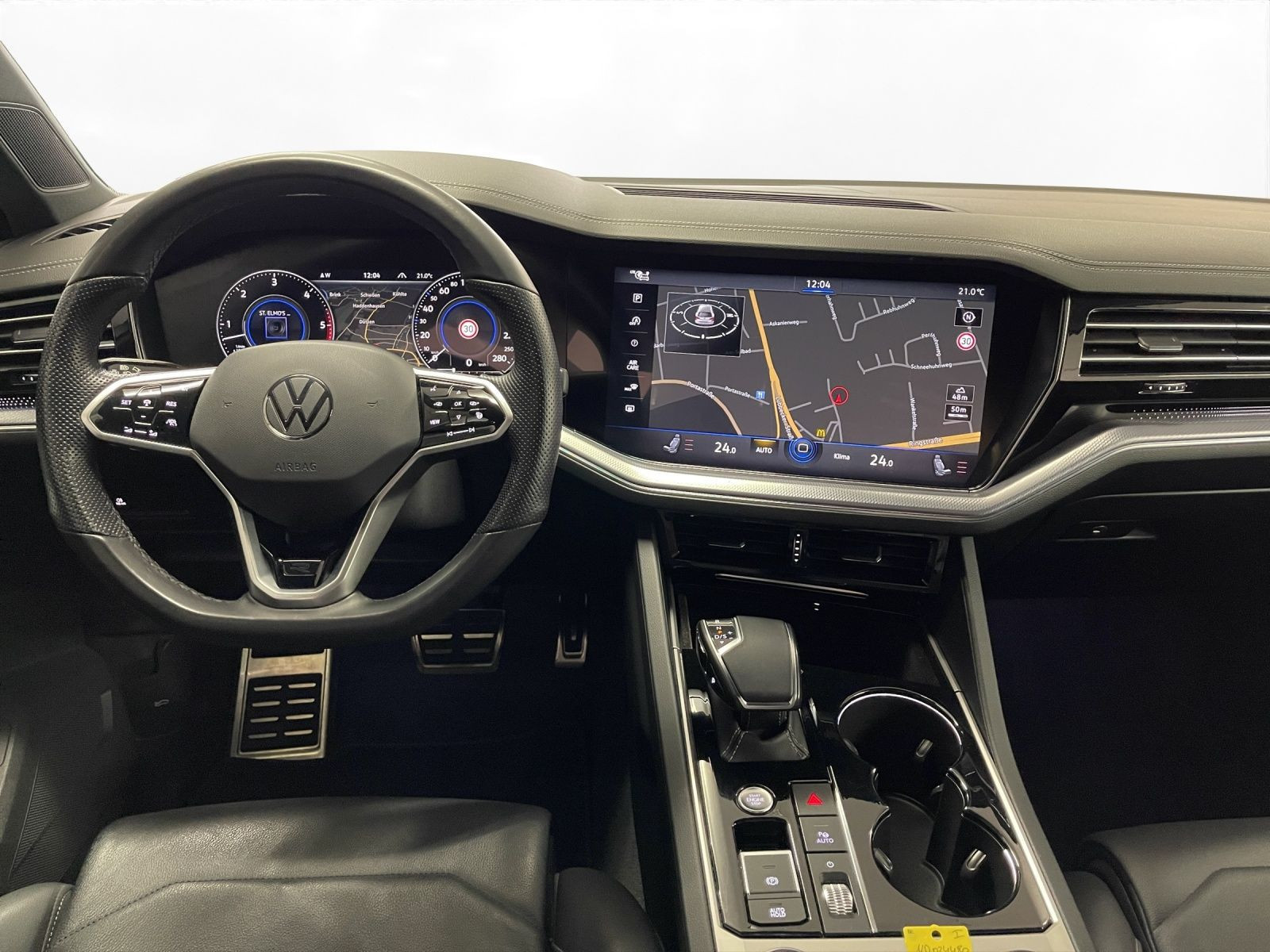 Volkswagen - Touareg_22