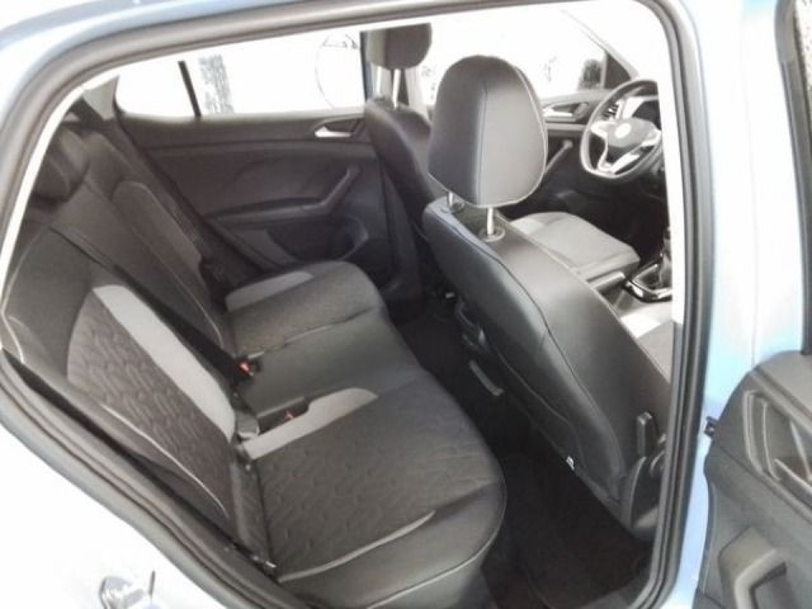 Volkswagen - T-Cross_8