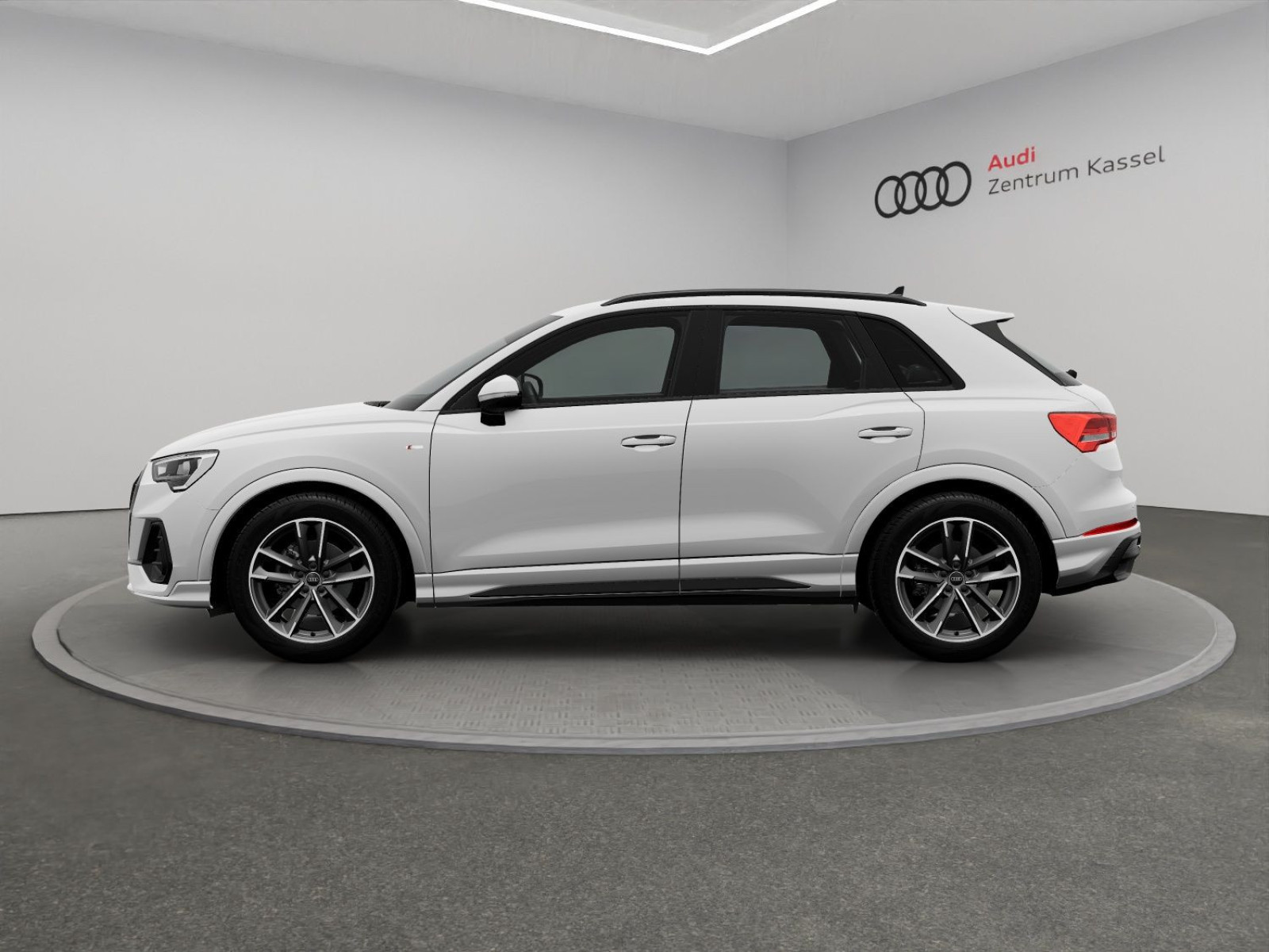 Audi - Q3_4