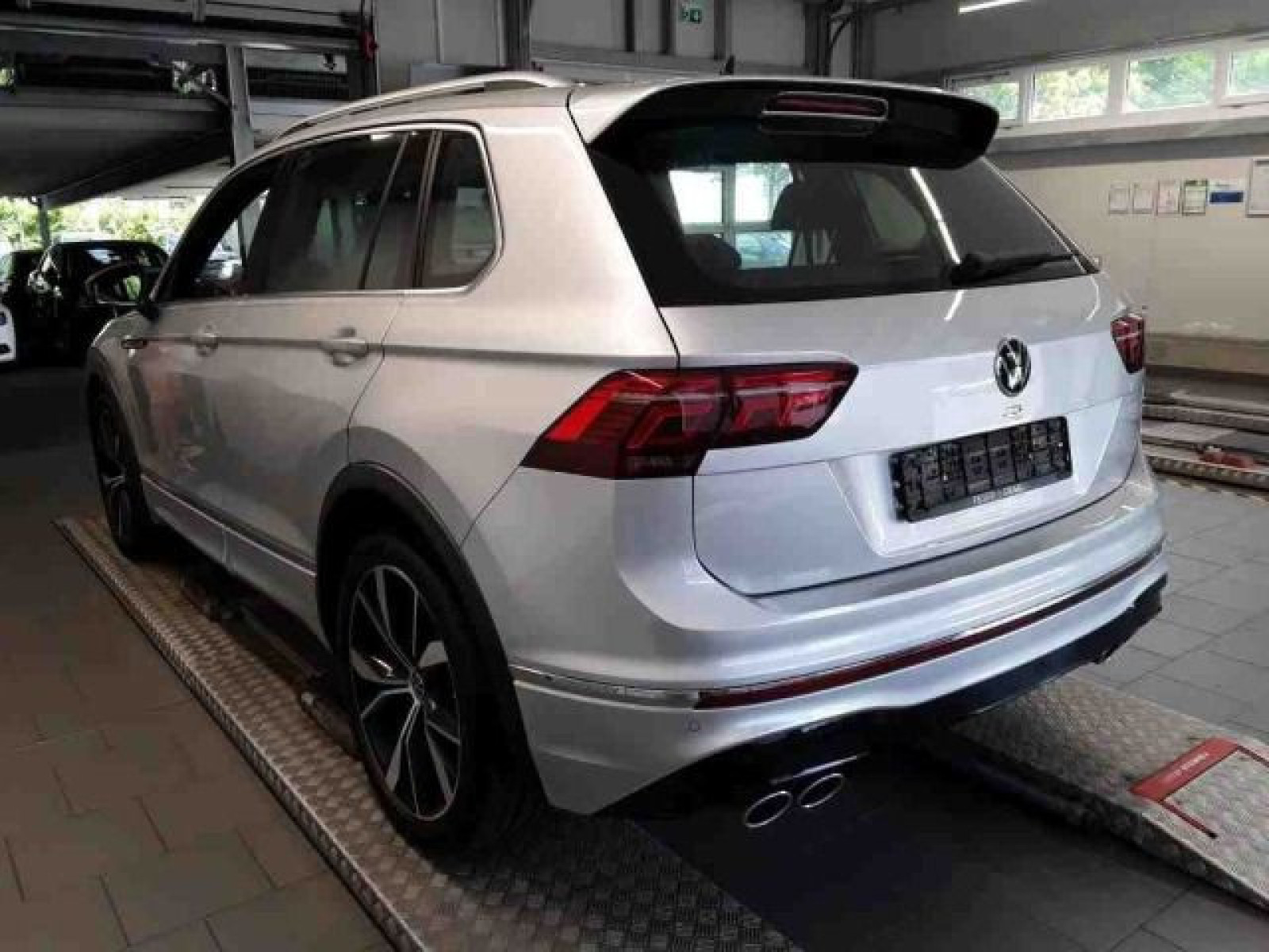Volkswagen - Tiguan_6