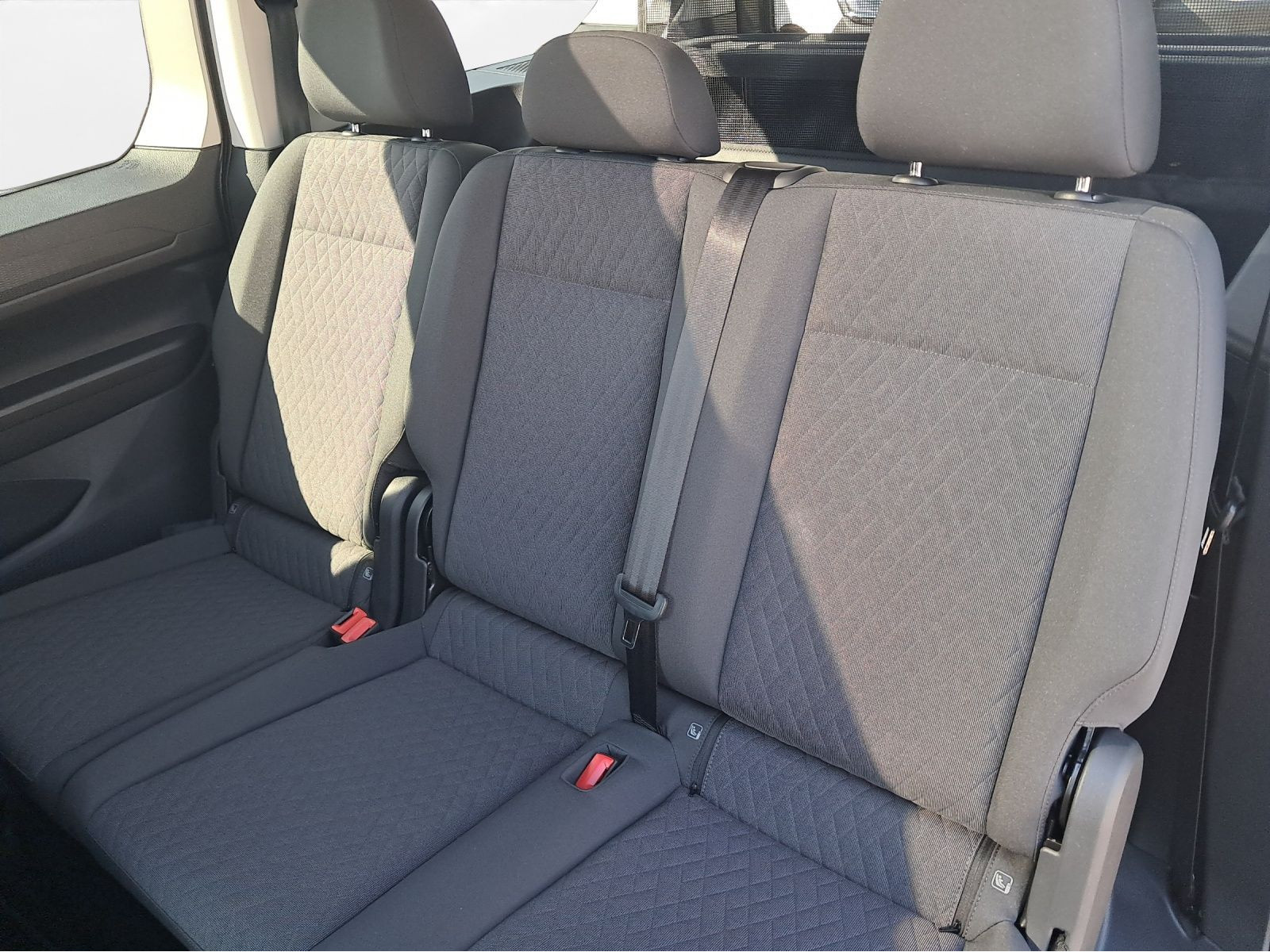 Volkswagen - Caddy_13