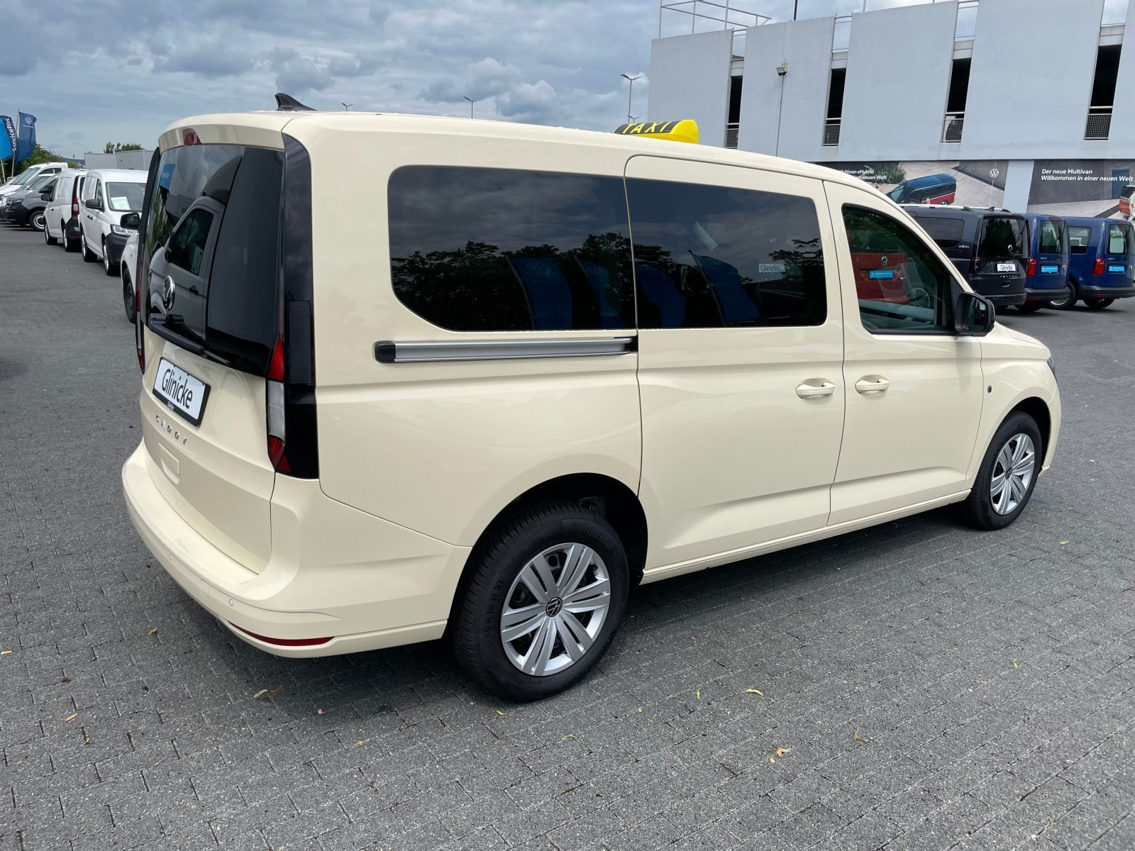 Volkswagen - Caddy Maxi_4