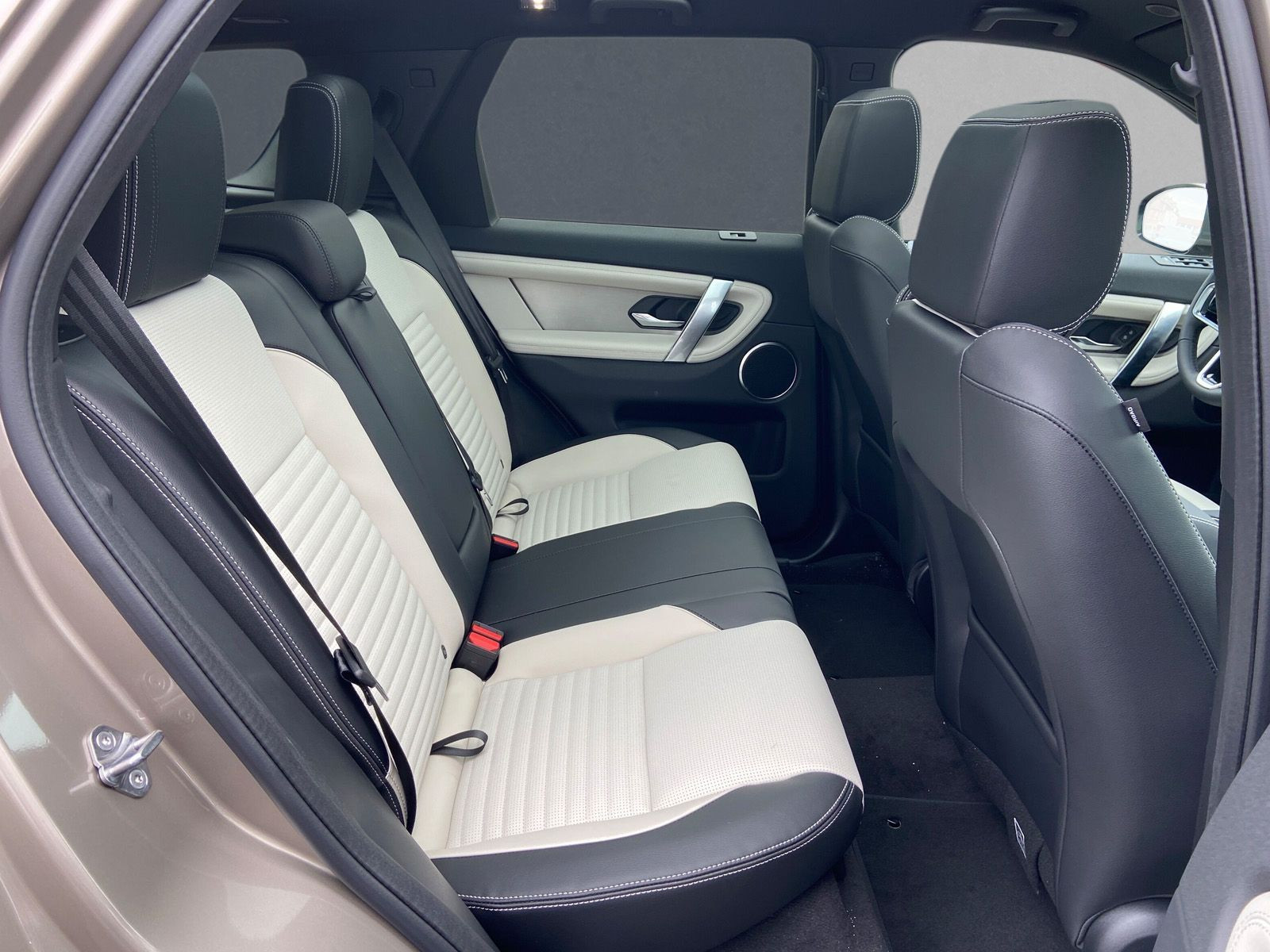 Land Rover - Discovery Sport_5