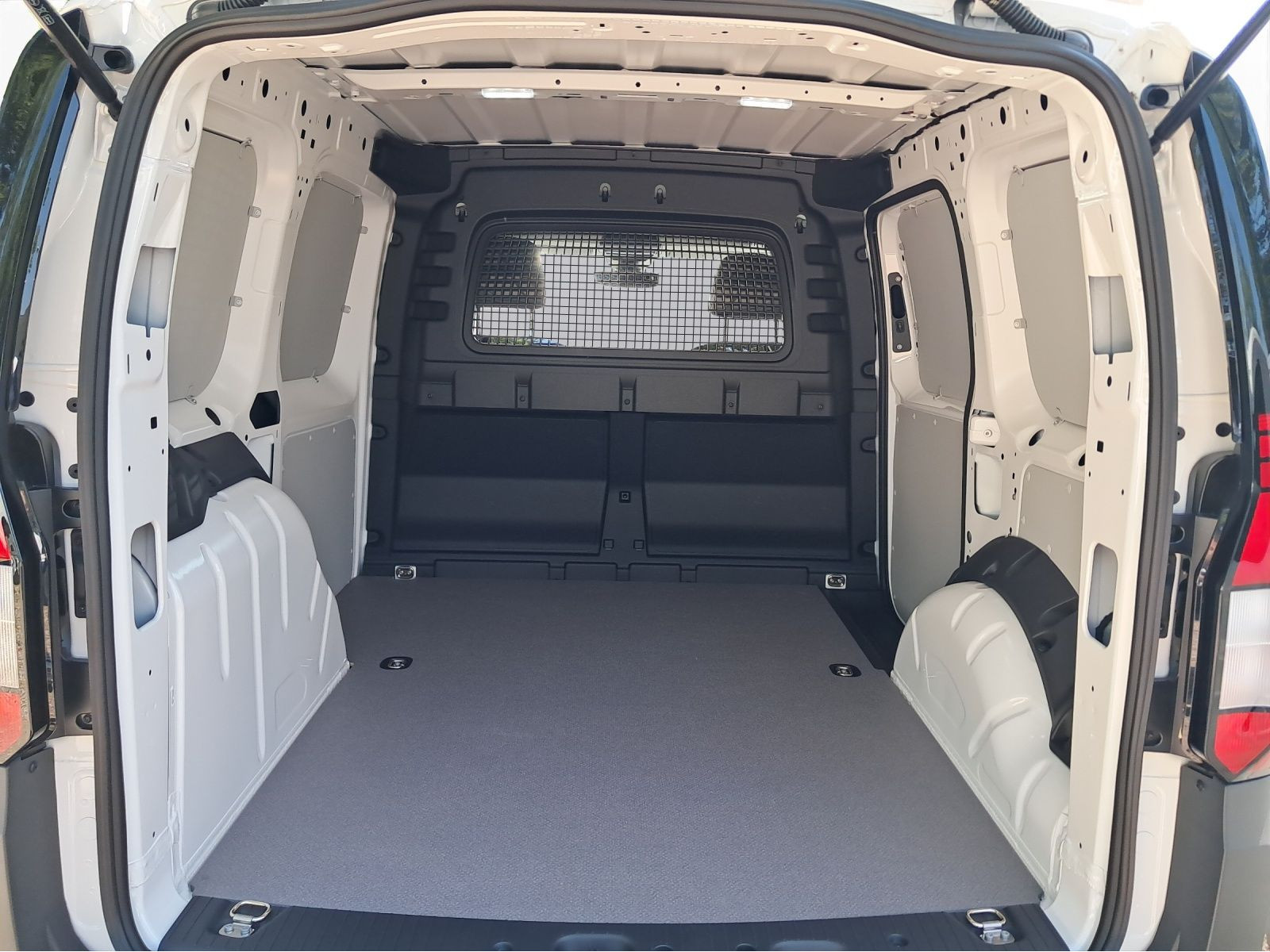 Volkswagen - Caddy Cargo_18