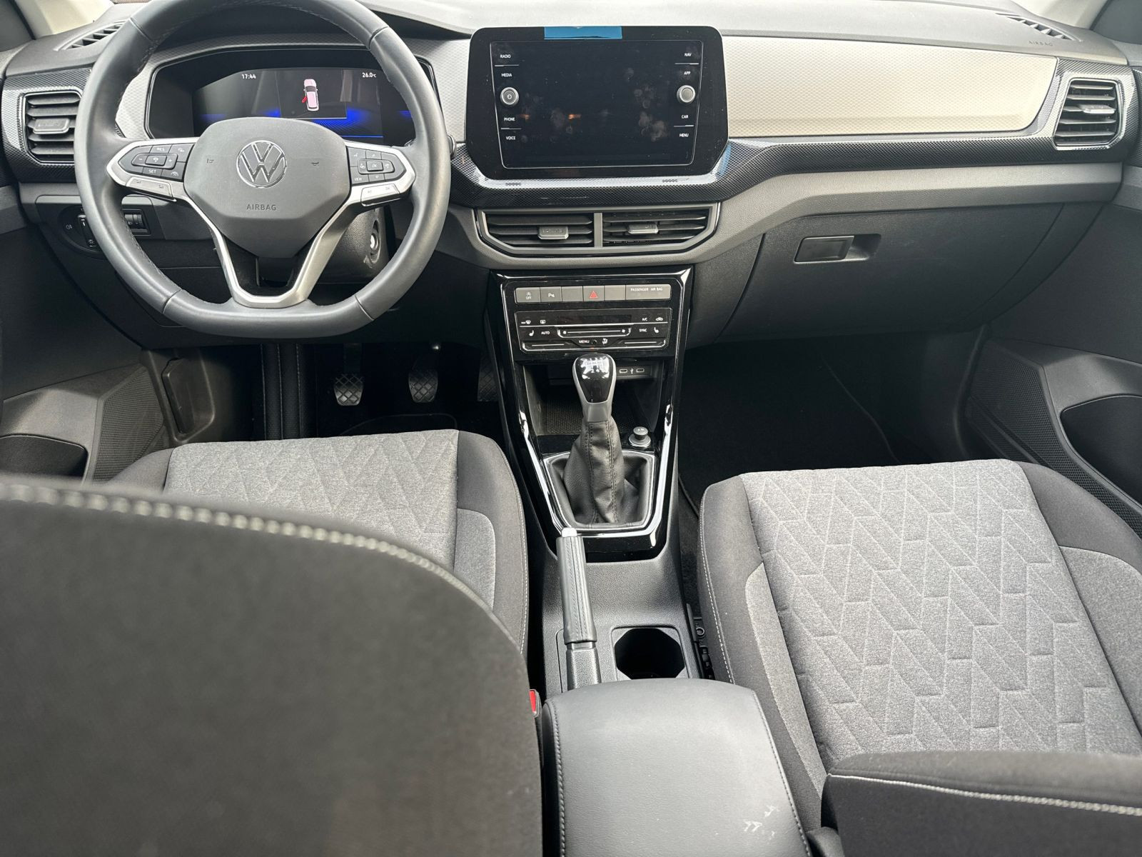 Volkswagen - T-Cross_6
