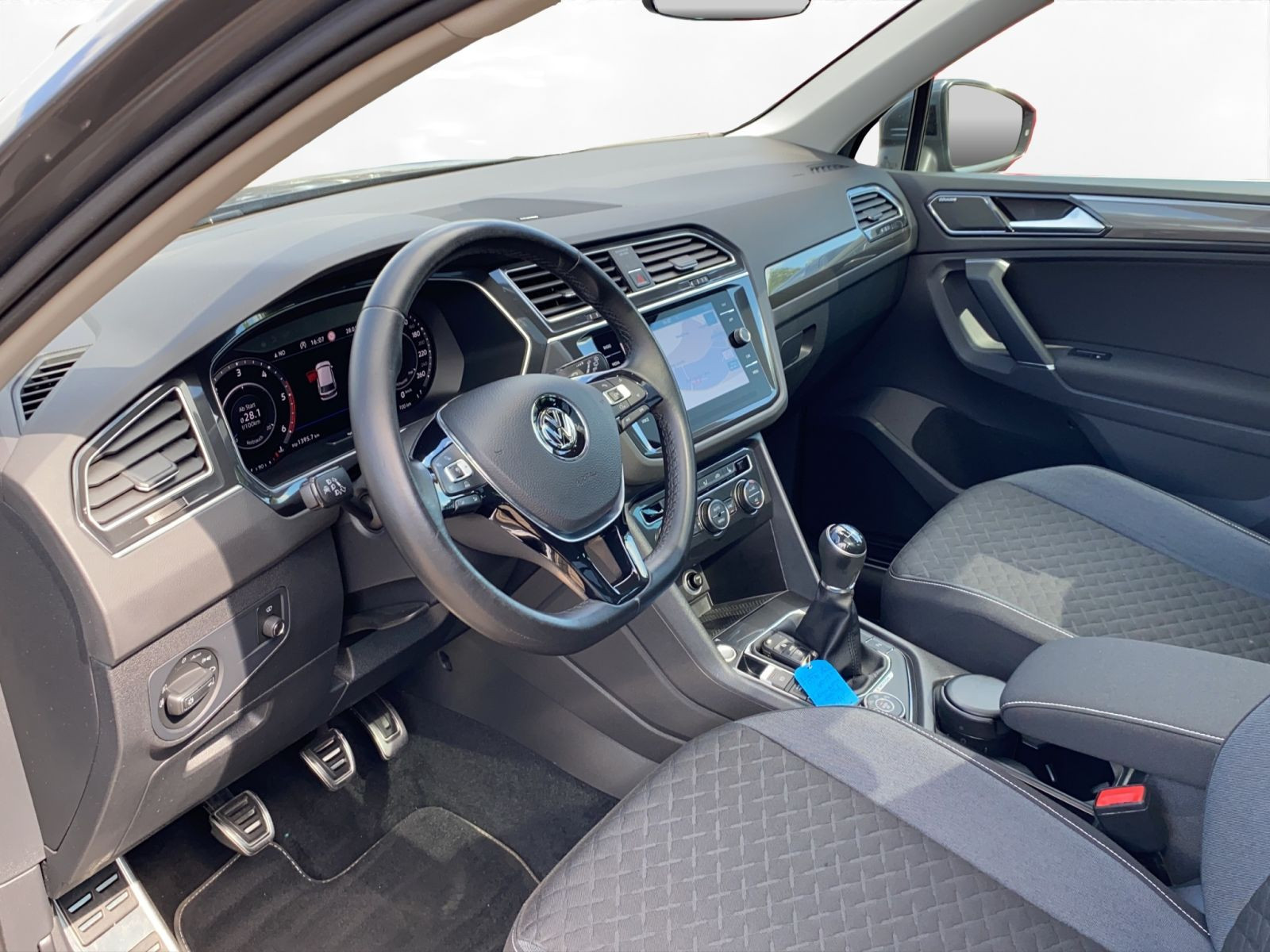 Volkswagen - Tiguan_11