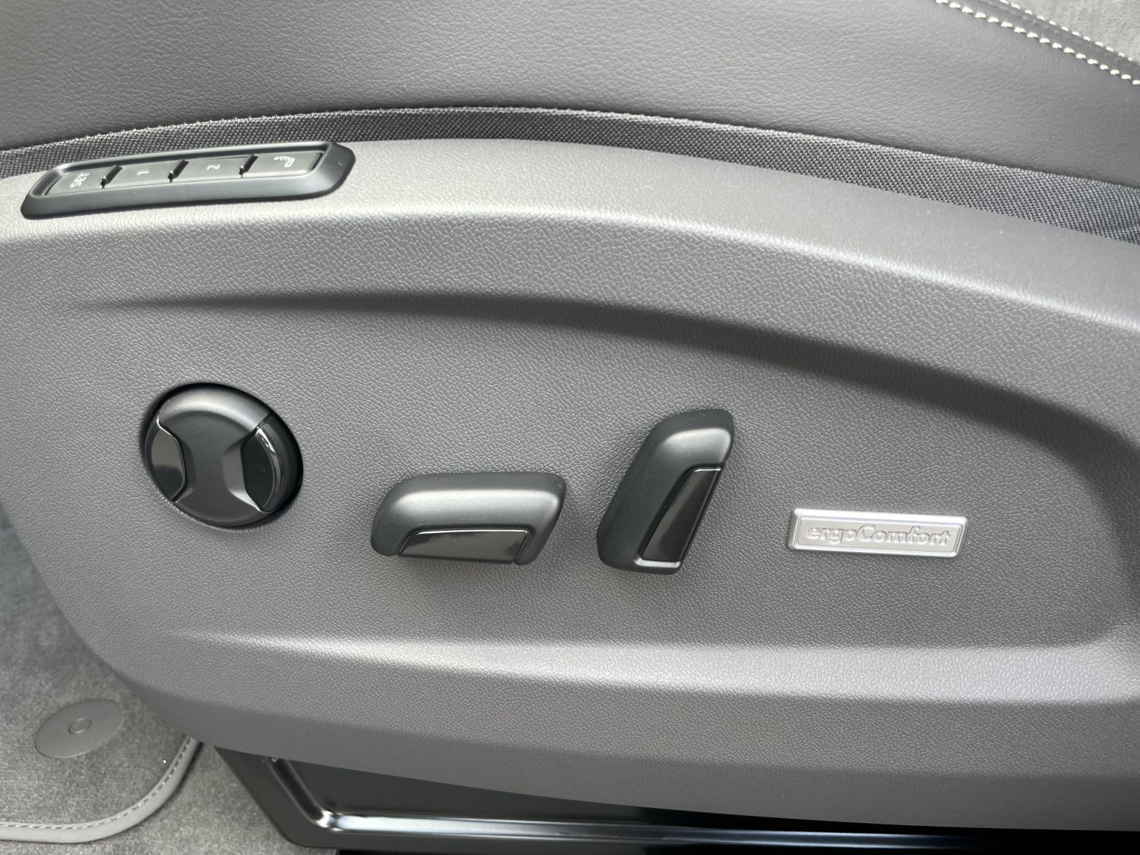 Volkswagen - Multivan_15