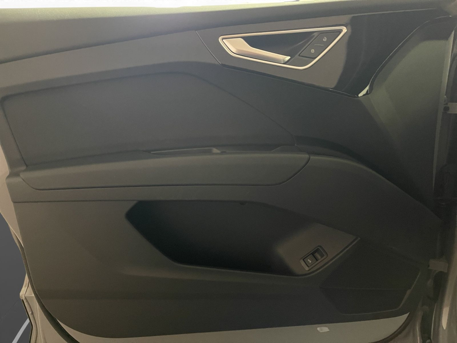 Audi - Q4 e-tron_12 Audi - Q4 e-tron_12