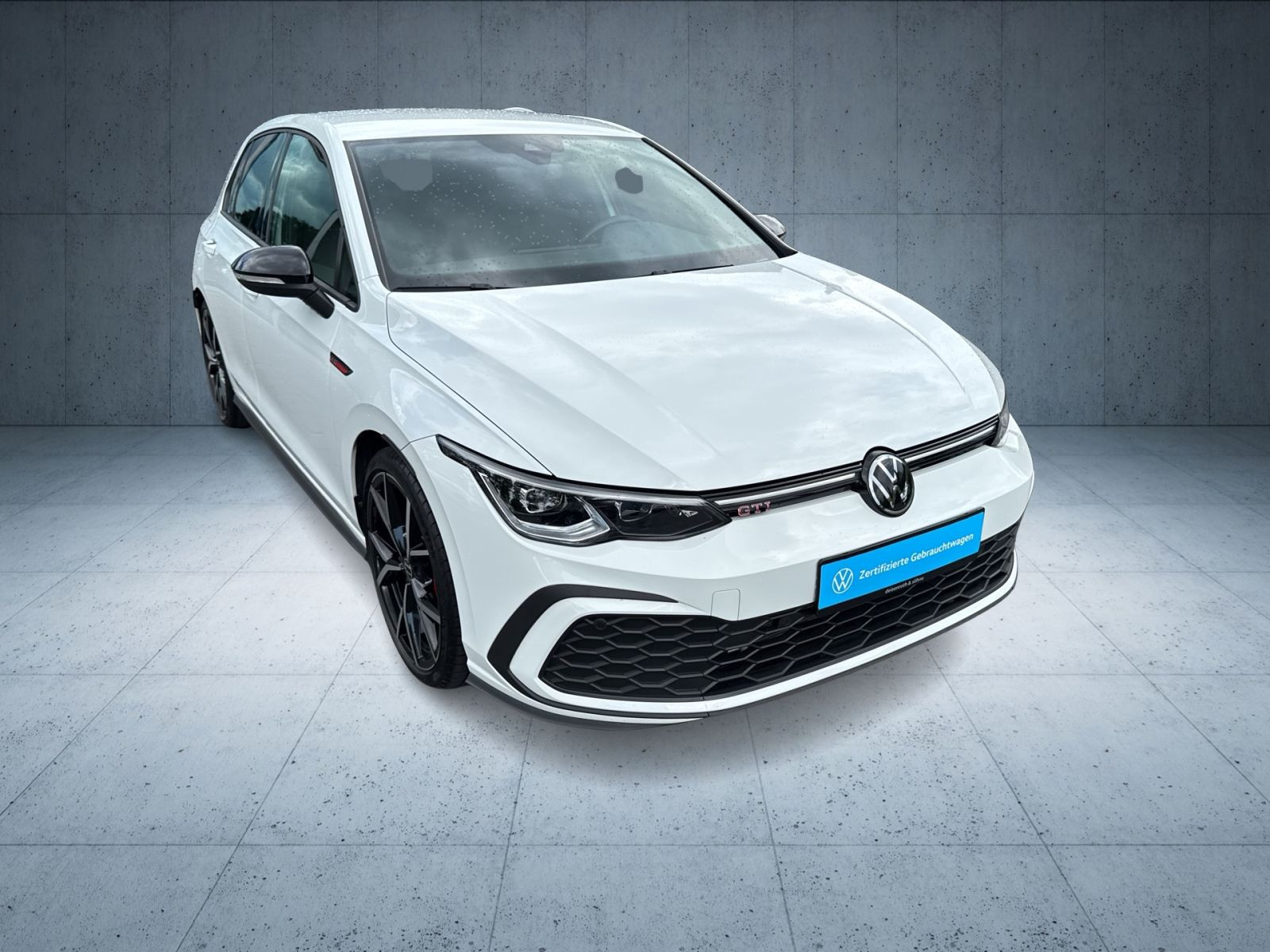 Volkswagen - Golf GTI_31