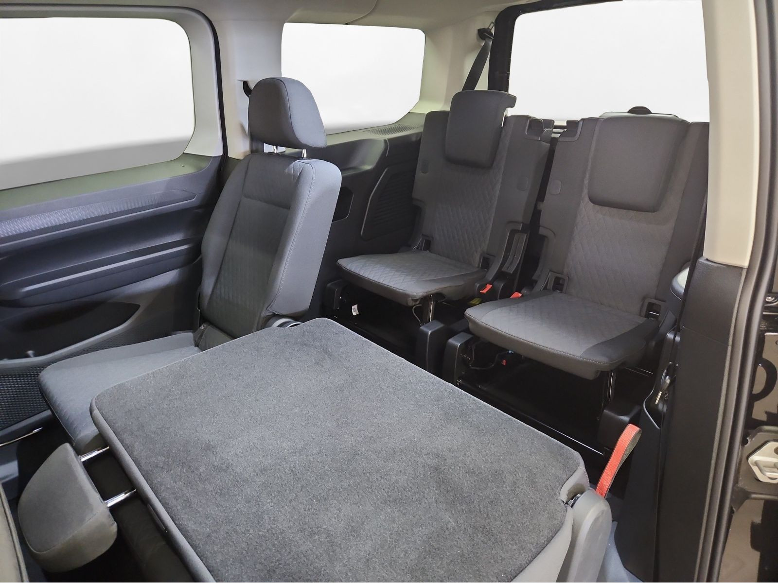 Volkswagen - Caddy Maxi_15