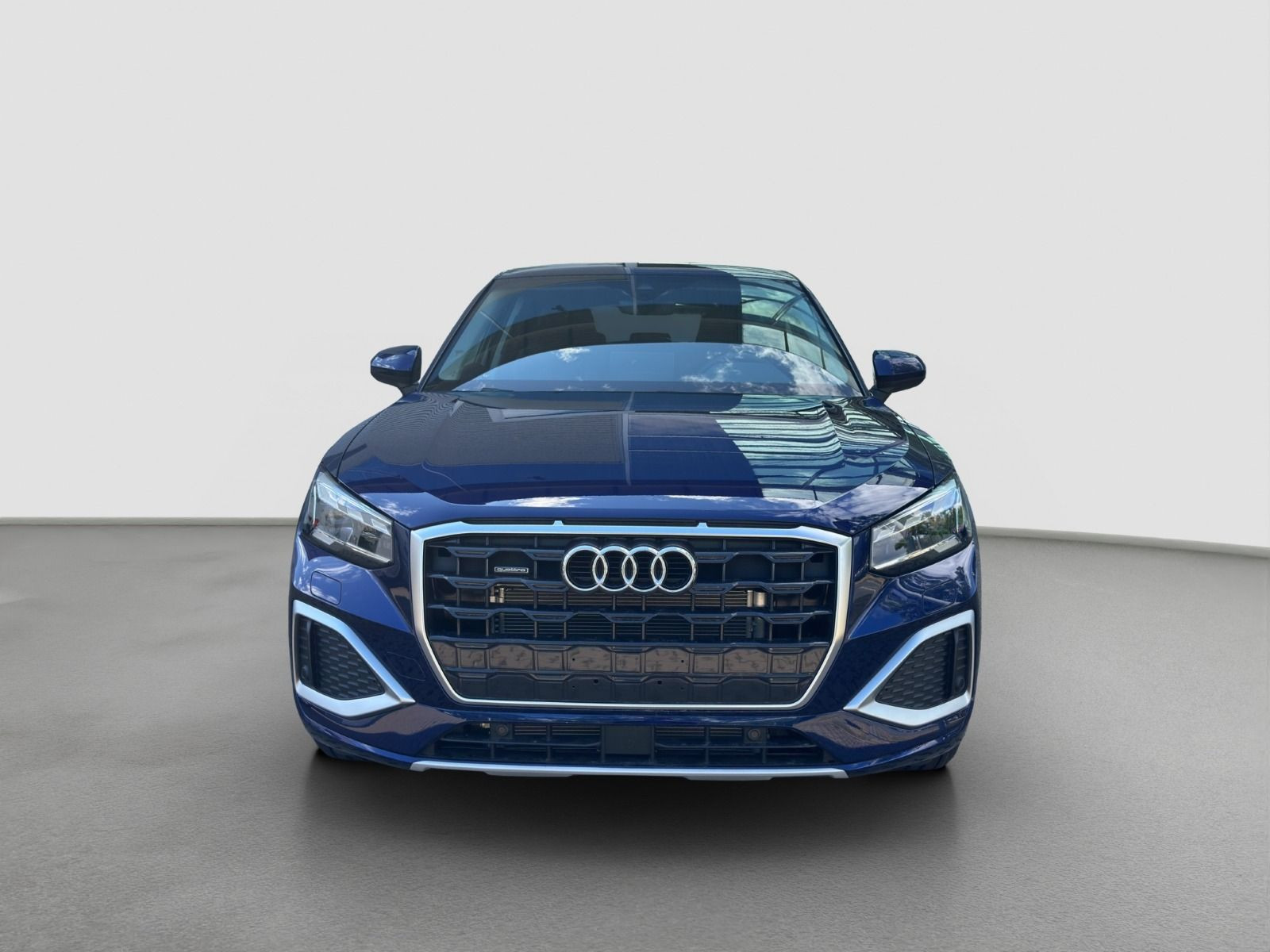 Audi - Q2_4