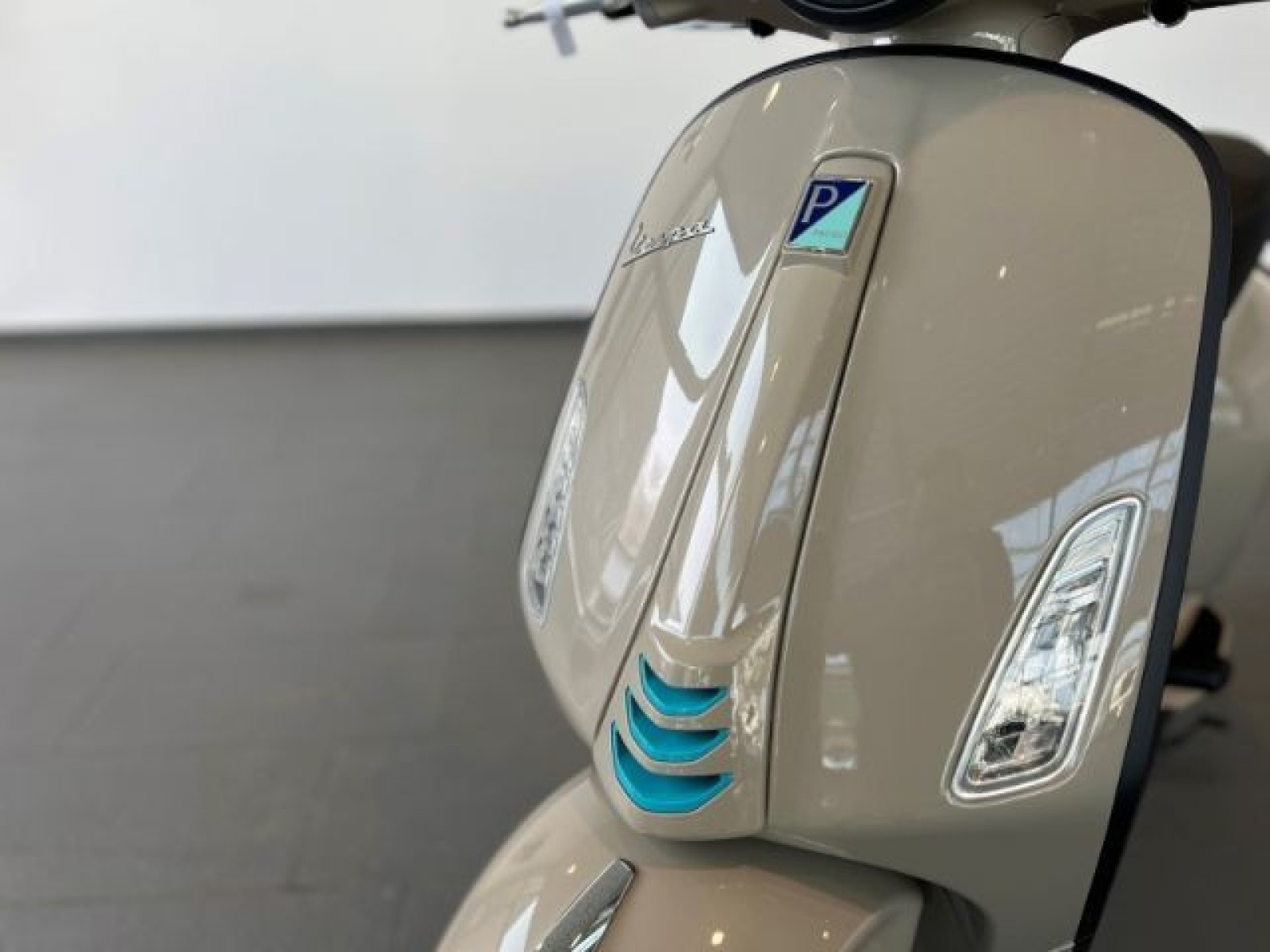 Piaggio - _4