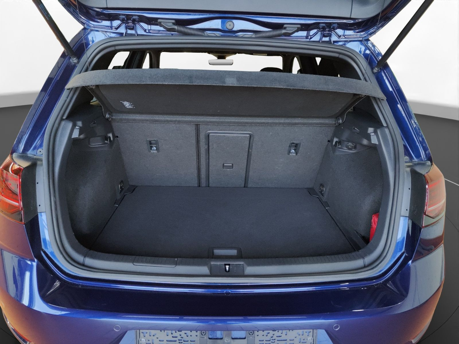Volkswagen - Golf GTI_8
