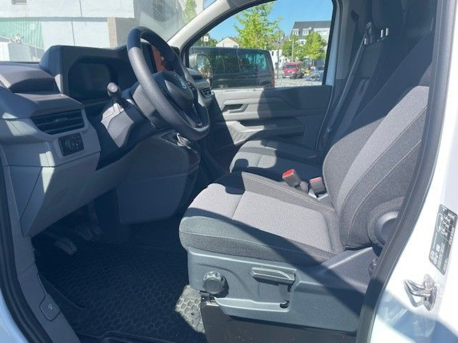 Volkswagen - T7 Transporter_9