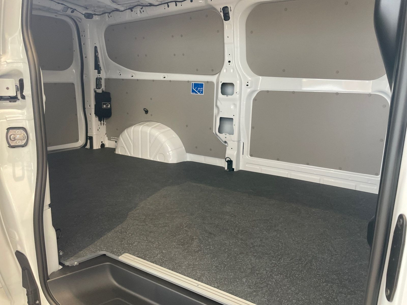 Volkswagen - T7 Transporter_5