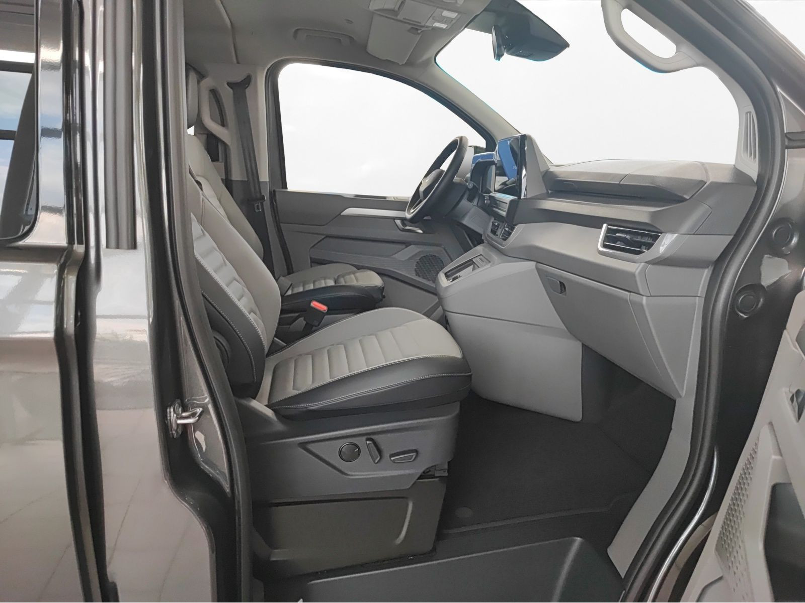 Volkswagen - T7 Caravelle_10