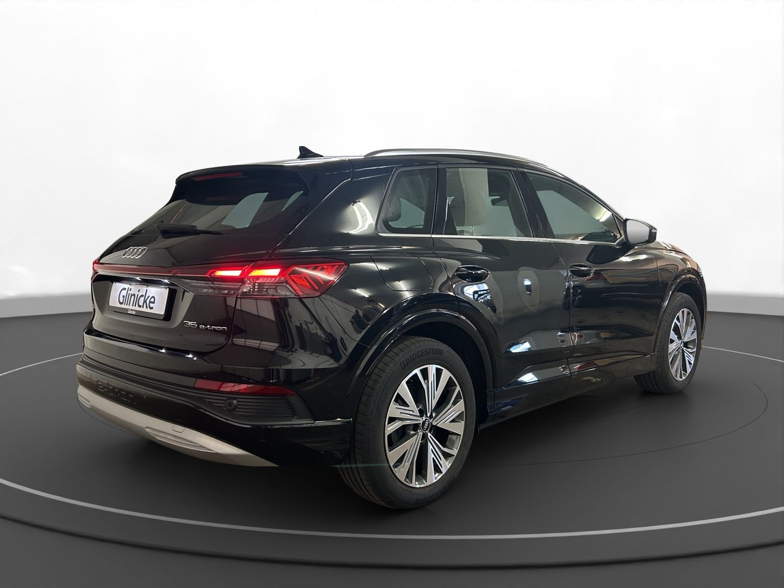 Audi - Q4 e-tron_6