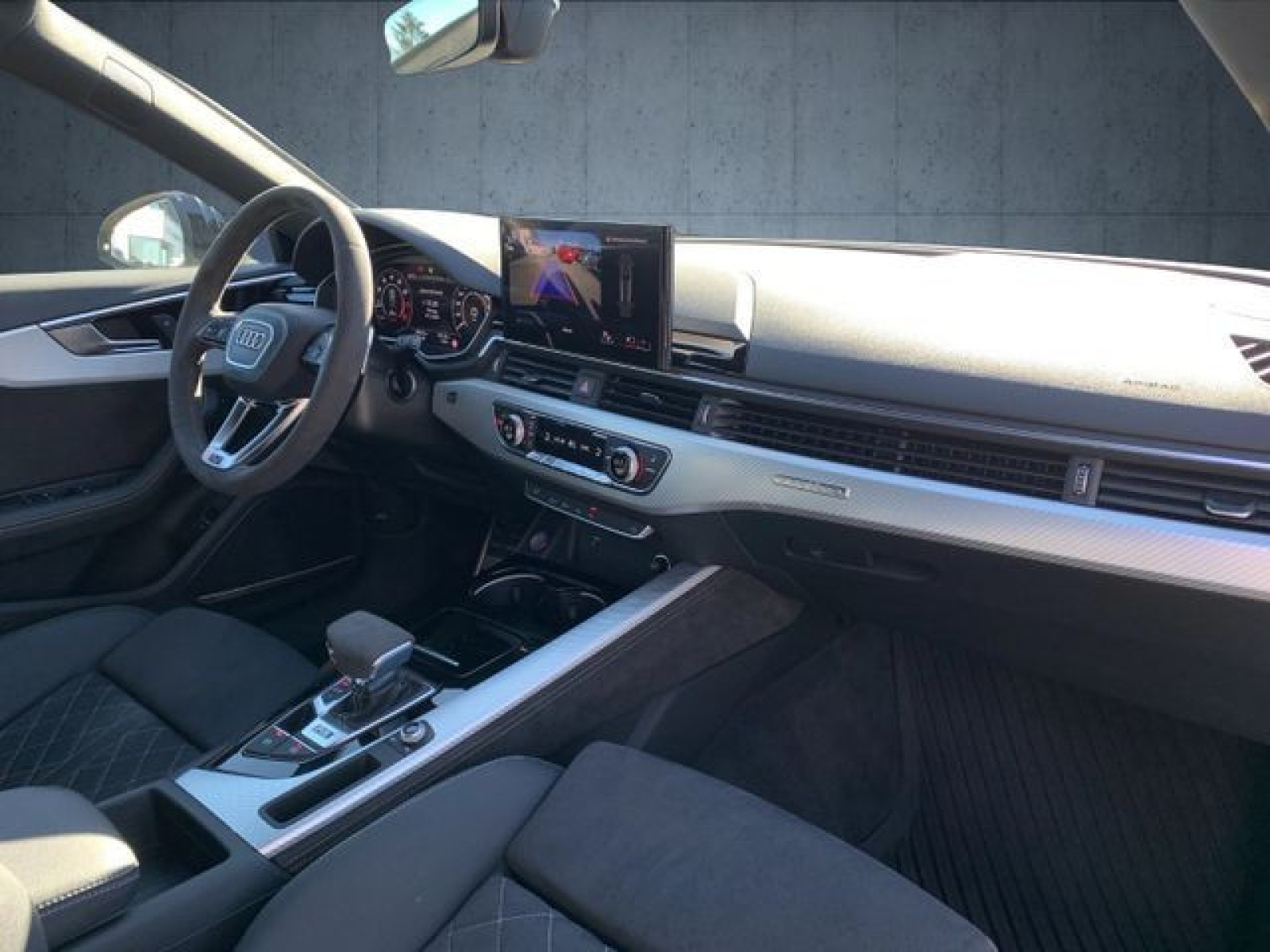 Audi - RS 4 Avant_19