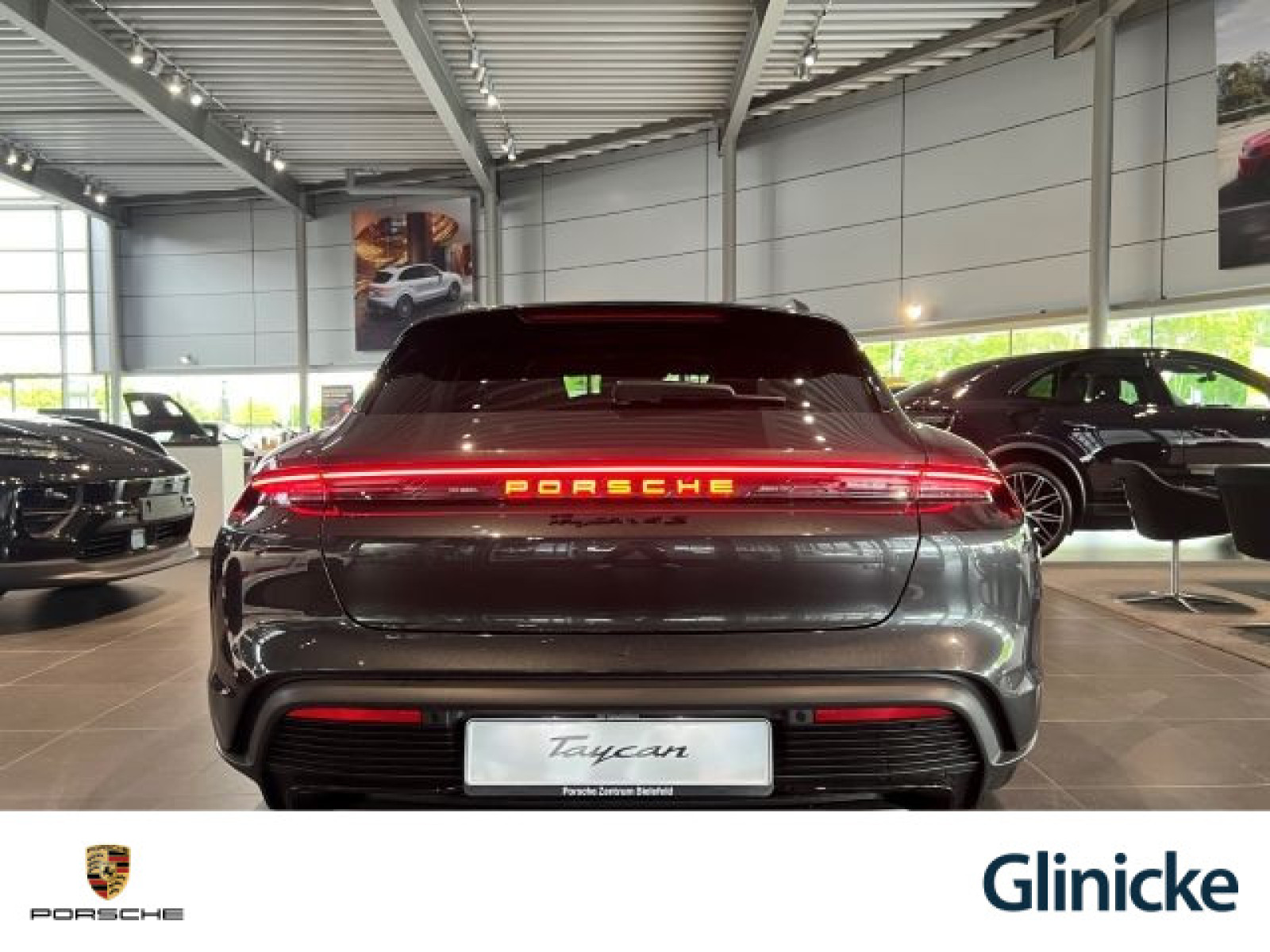 Porsche - Taycan_4