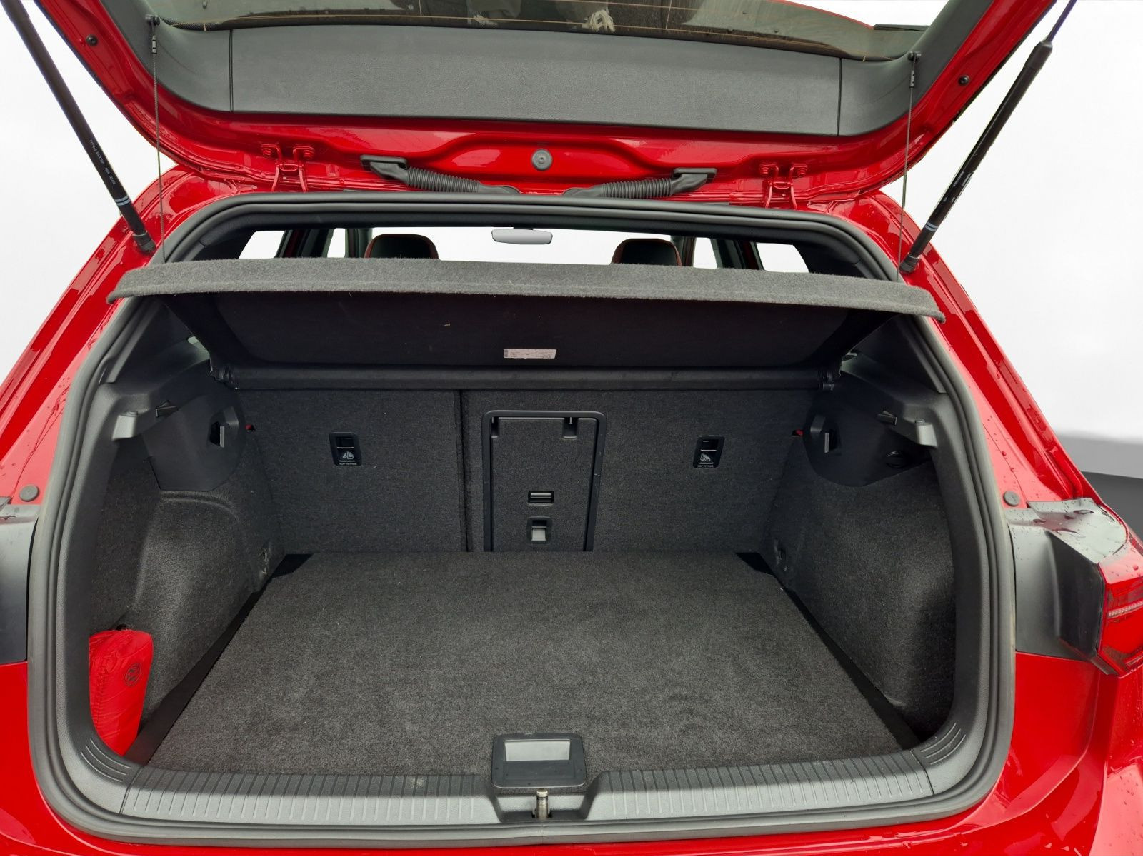 Volkswagen - Golf GTI_9