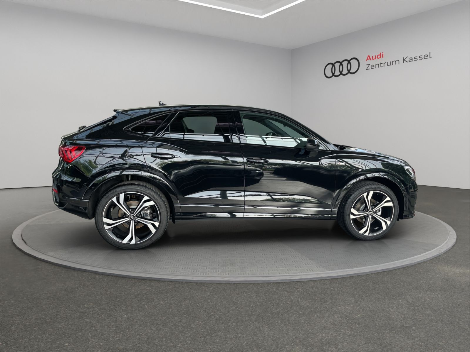 Audi - Q3 Sportback_8
