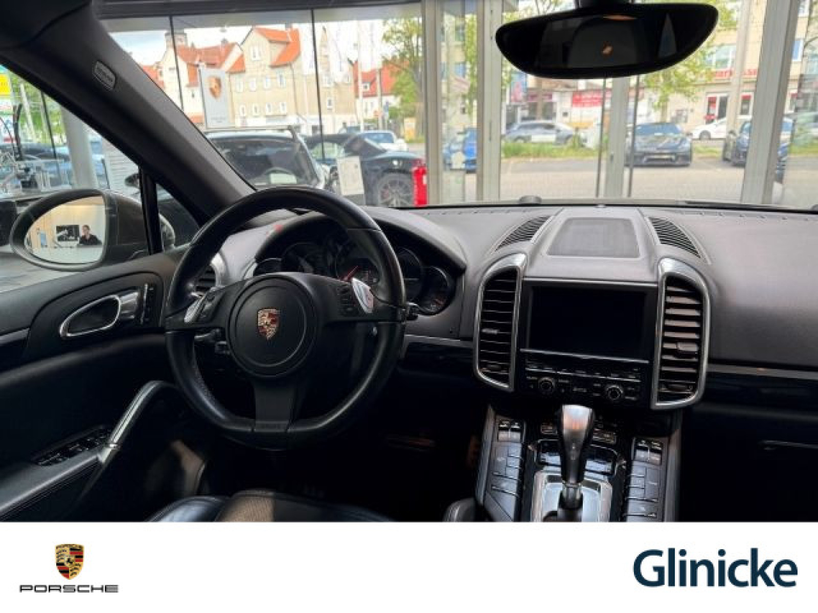 Porsche - Cayenne_35