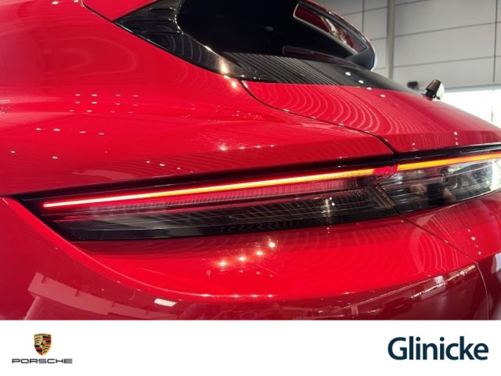 Porsche - Taycan_31