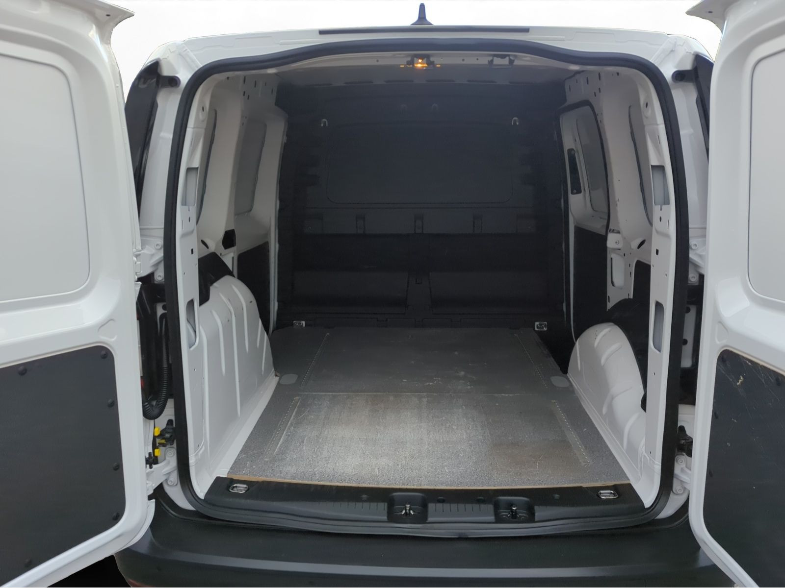 Volkswagen - Caddy Cargo_9