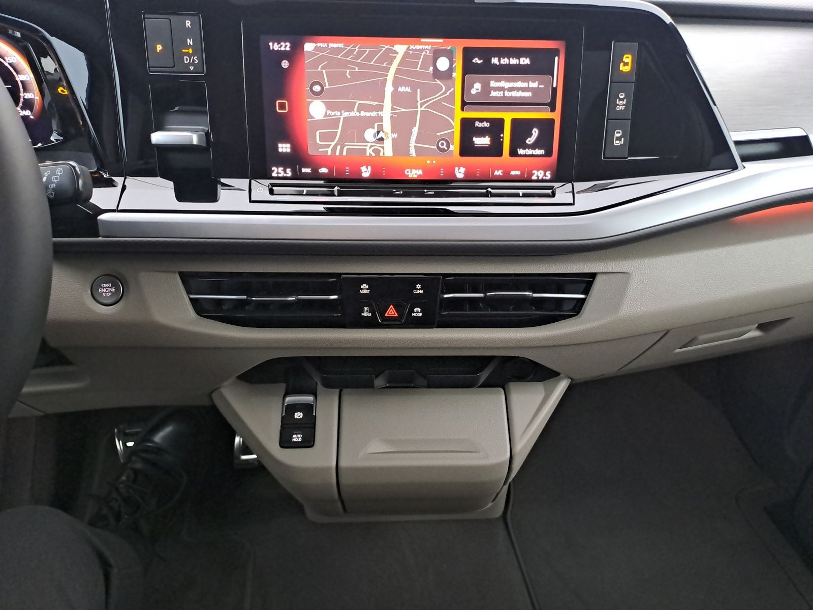 Volkswagen - Multivan_12