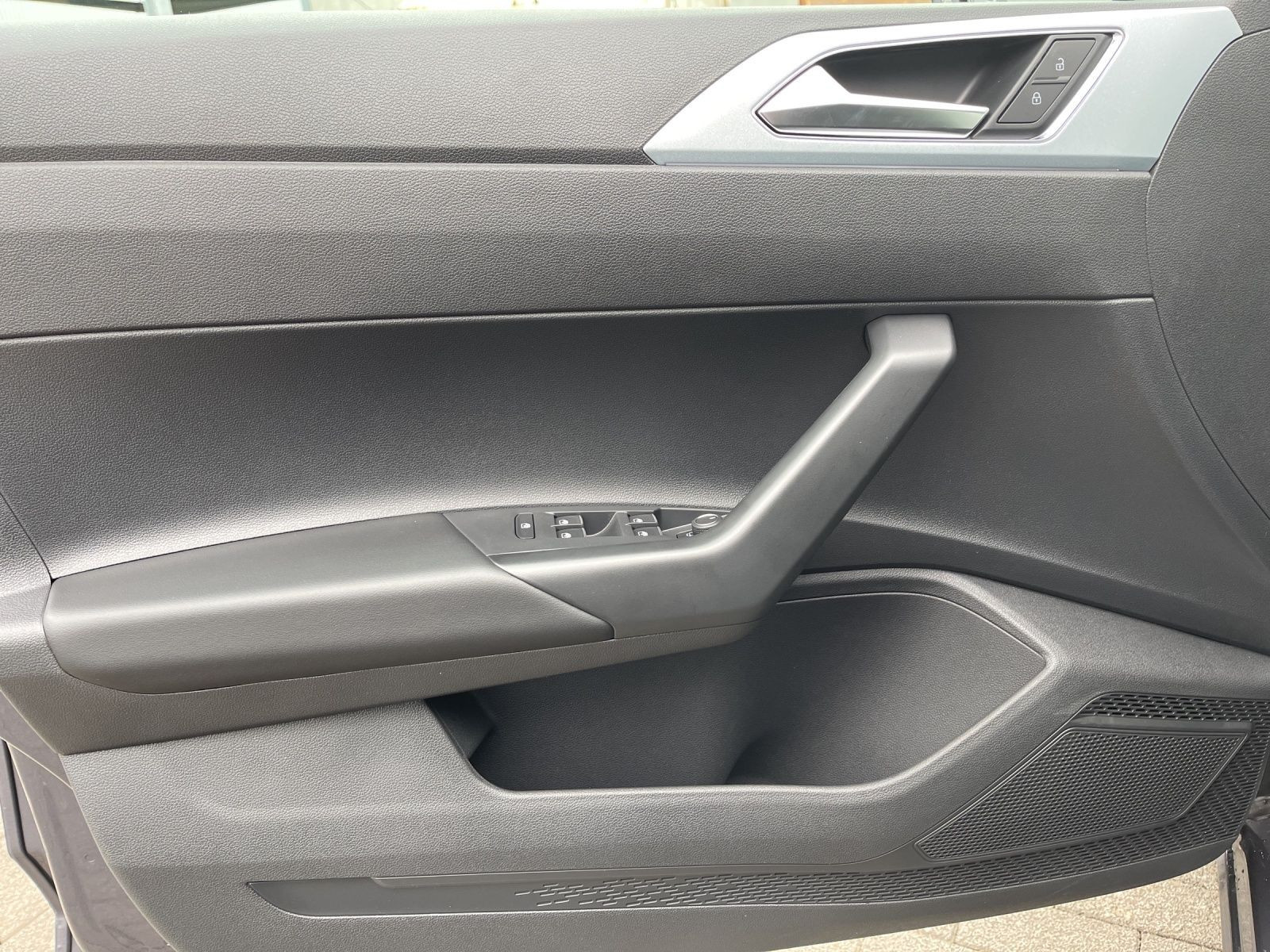 Volkswagen - Polo_18