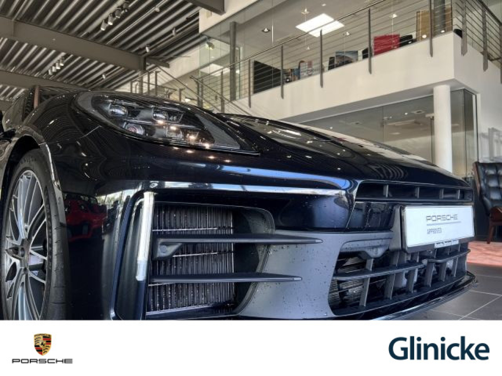 Porsche - Panamera_10