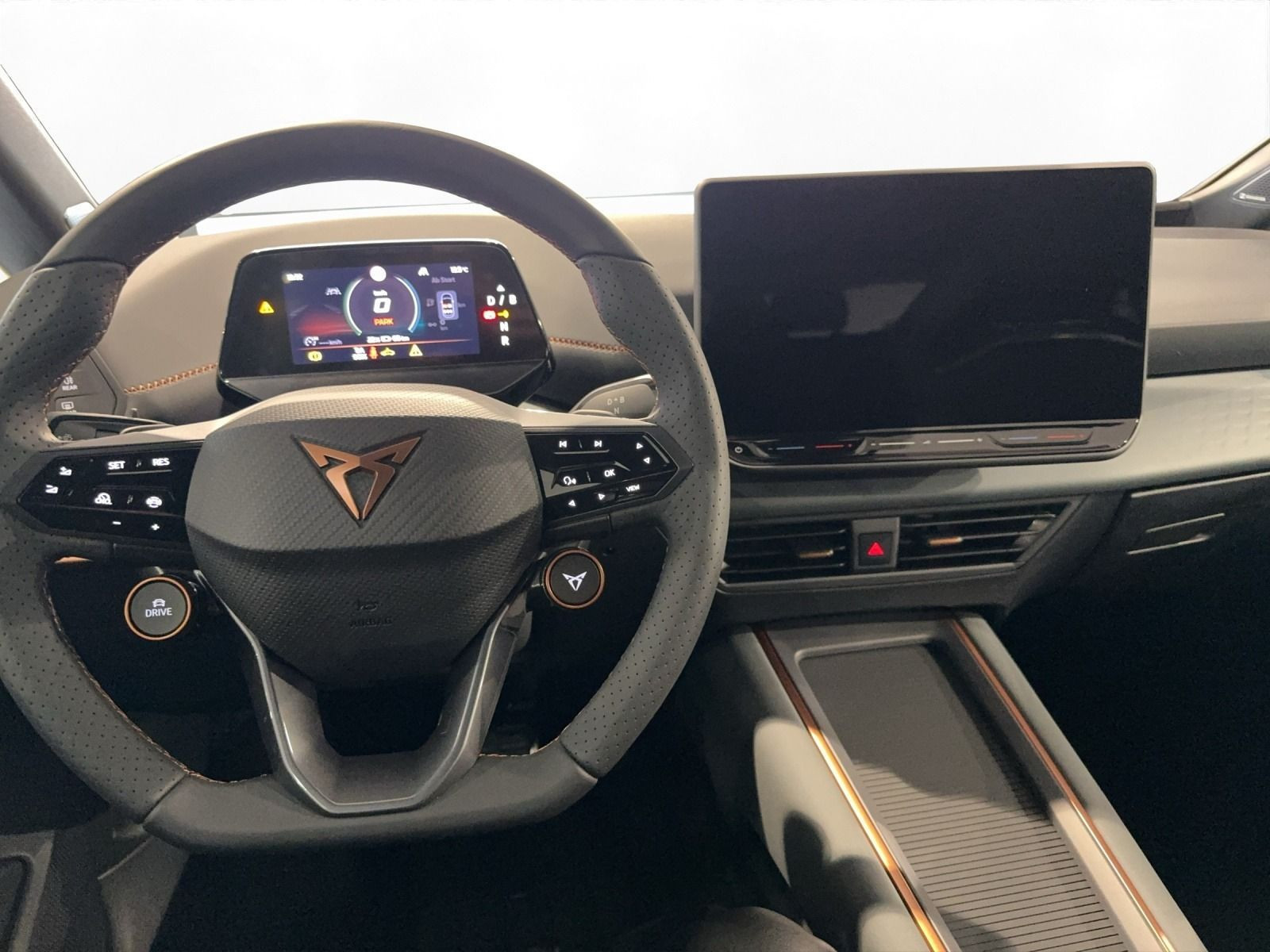 Cupra - Born_12