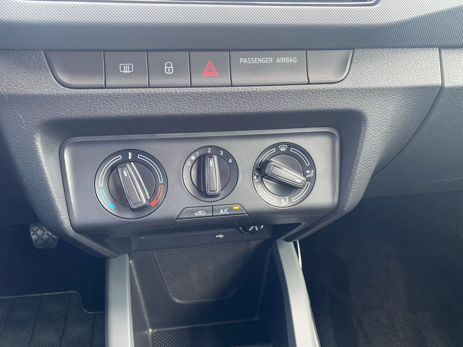 Škoda - Fabia_15