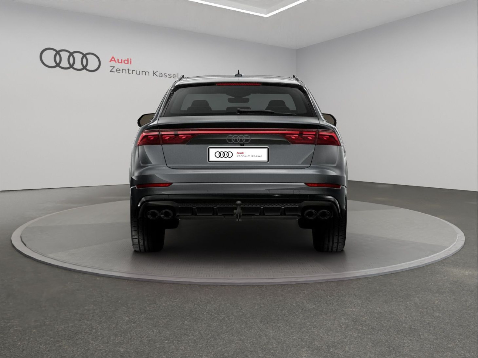 Audi - SQ8_6