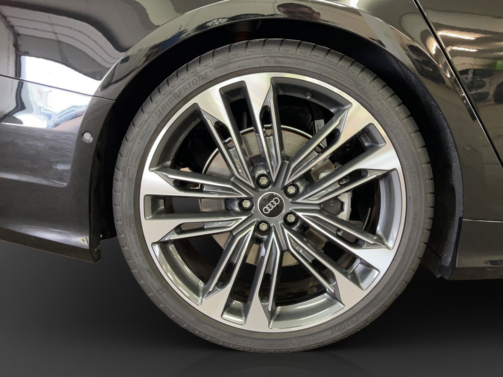 Audi - A6 Avant_12