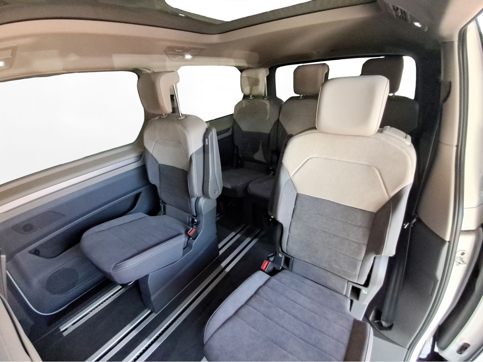 Volkswagen - Multivan_10