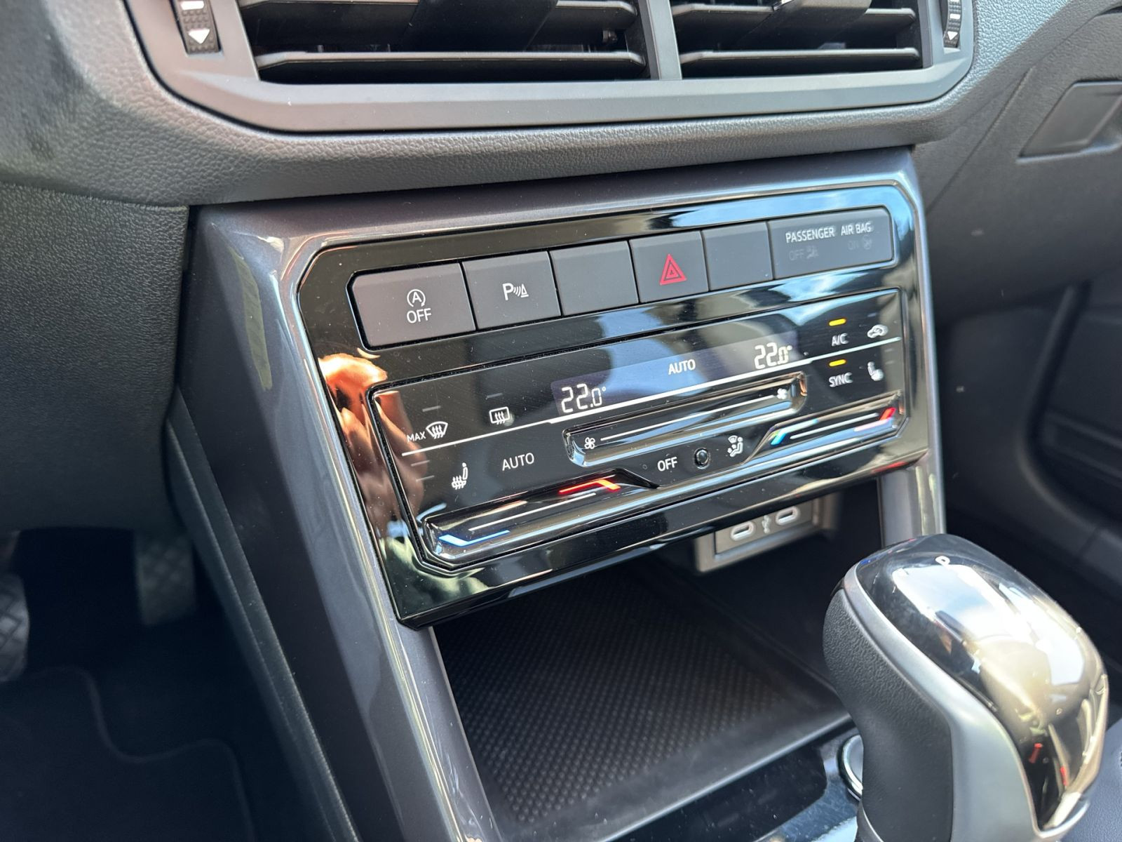 Volkswagen - T-Cross_27