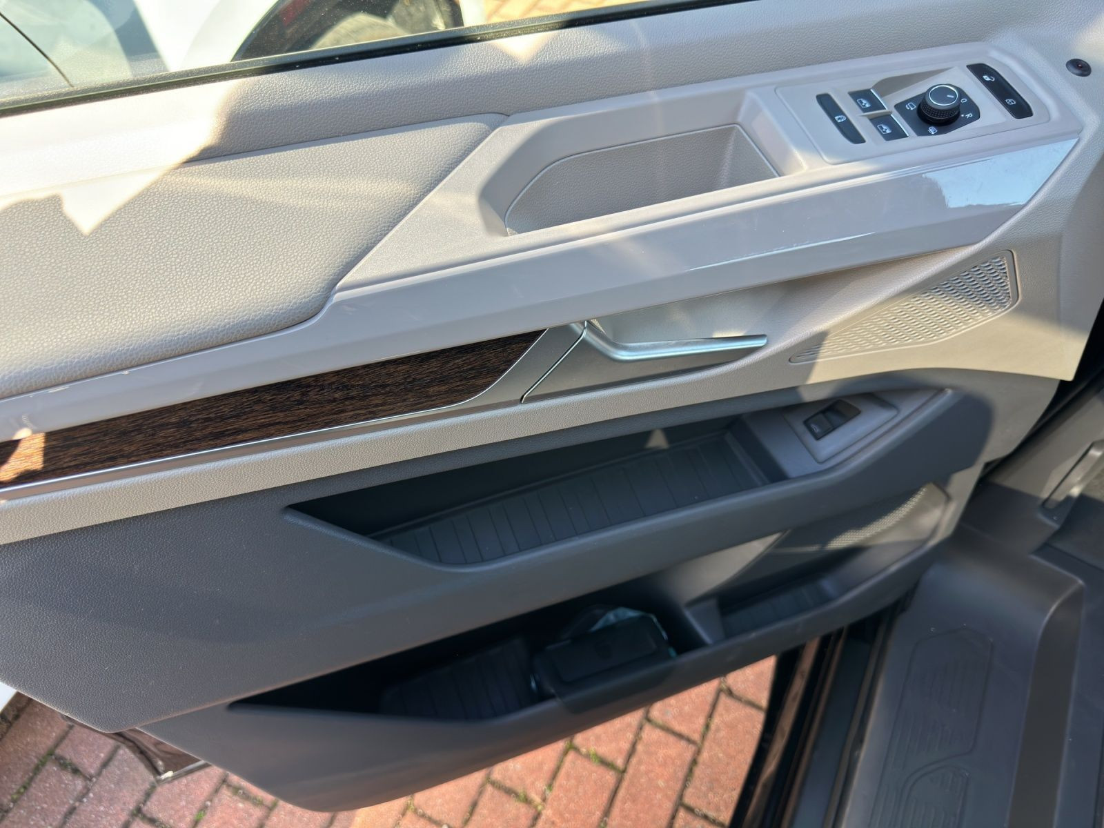 Volkswagen - Multivan_14