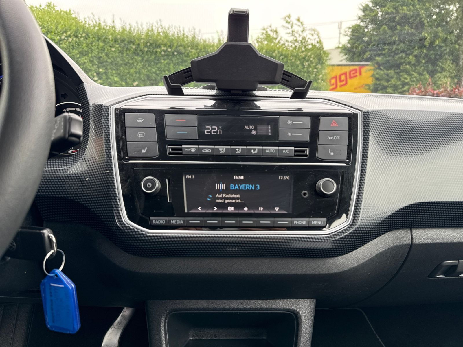 Volkswagen - e-up!_10