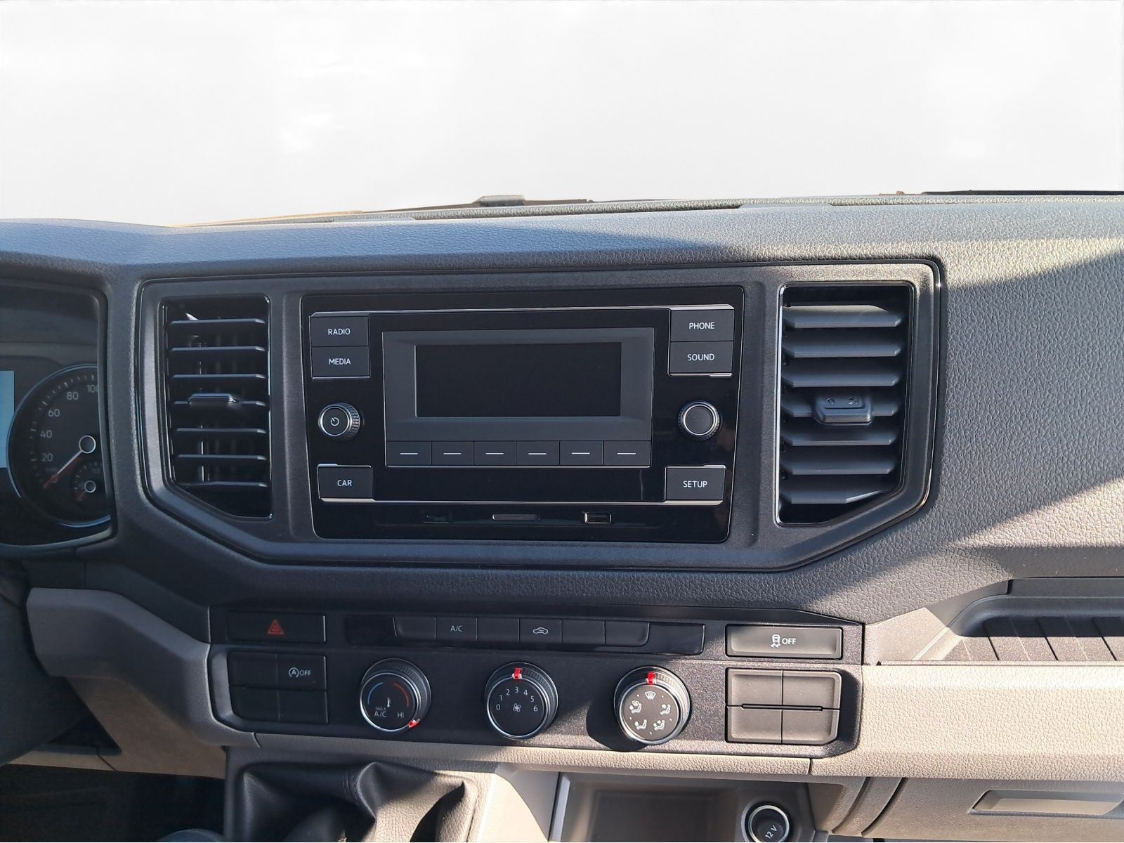Volkswagen - Crafter_12