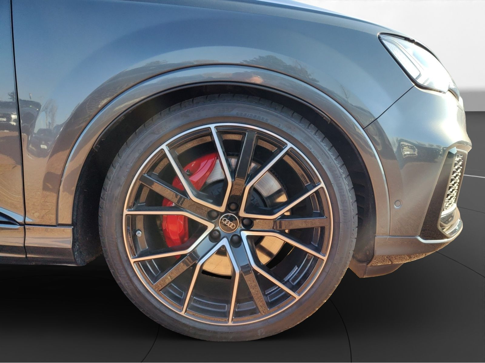 Audi - SQ7_14