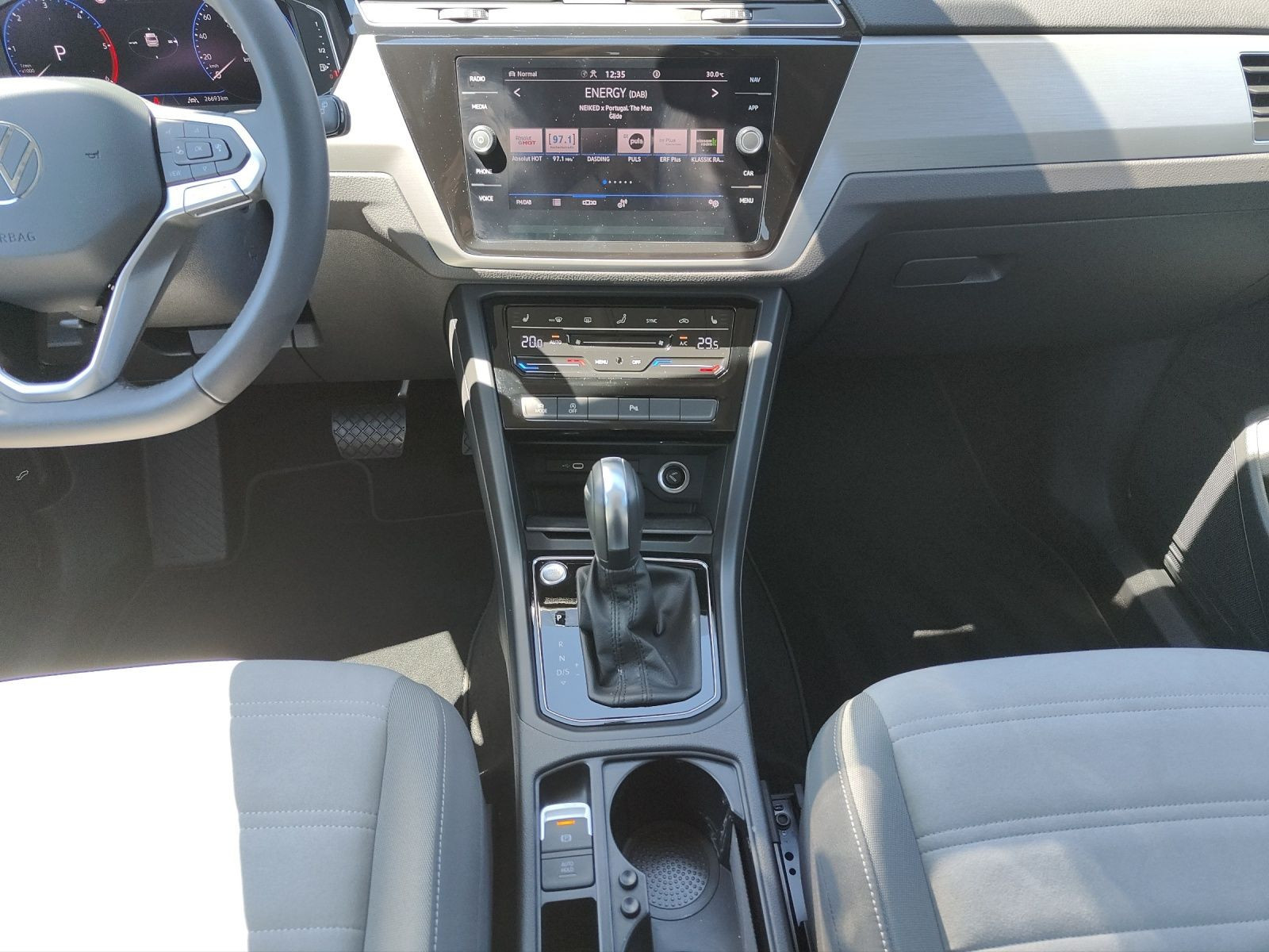 Volkswagen - Touran_6
