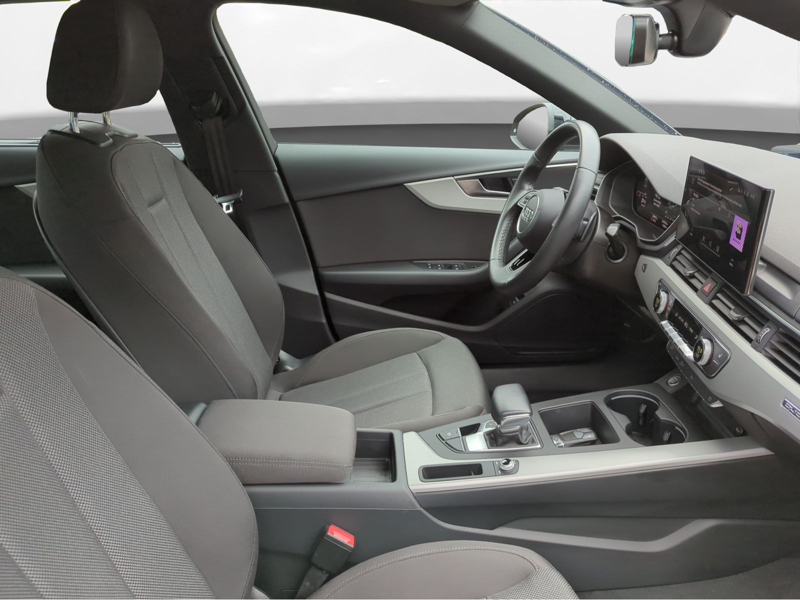 Audi - A4_12