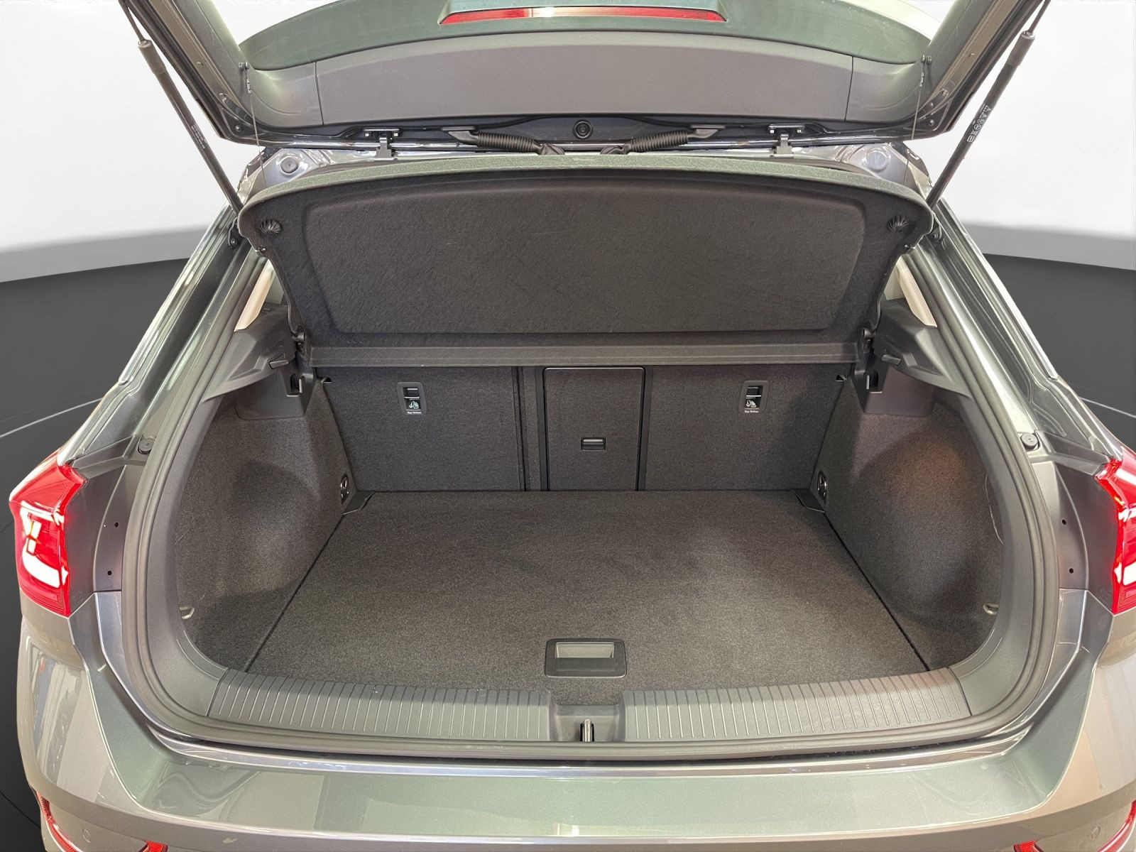 Volkswagen - T-Roc_24