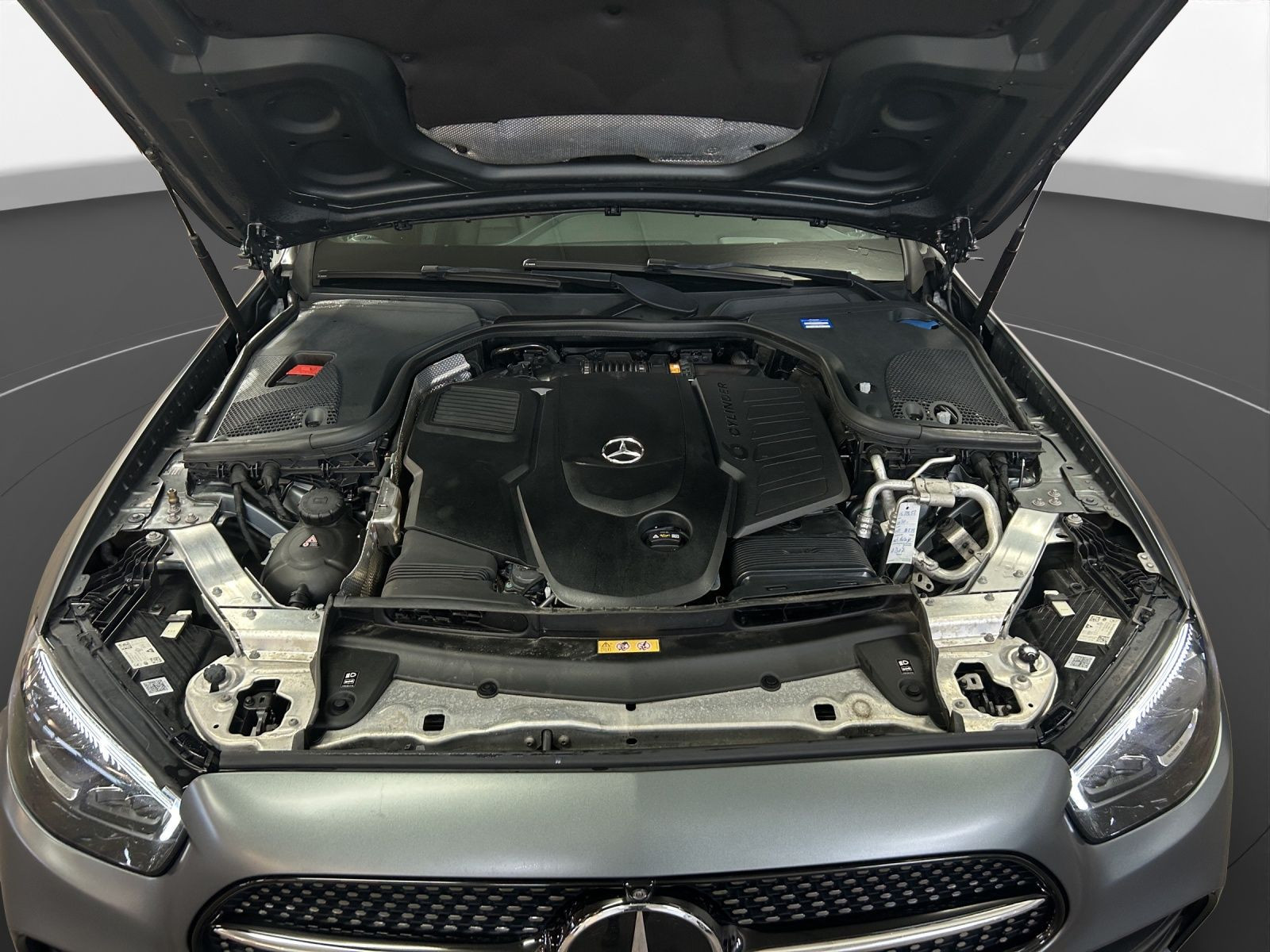 Mercedes-Benz - E 400_21