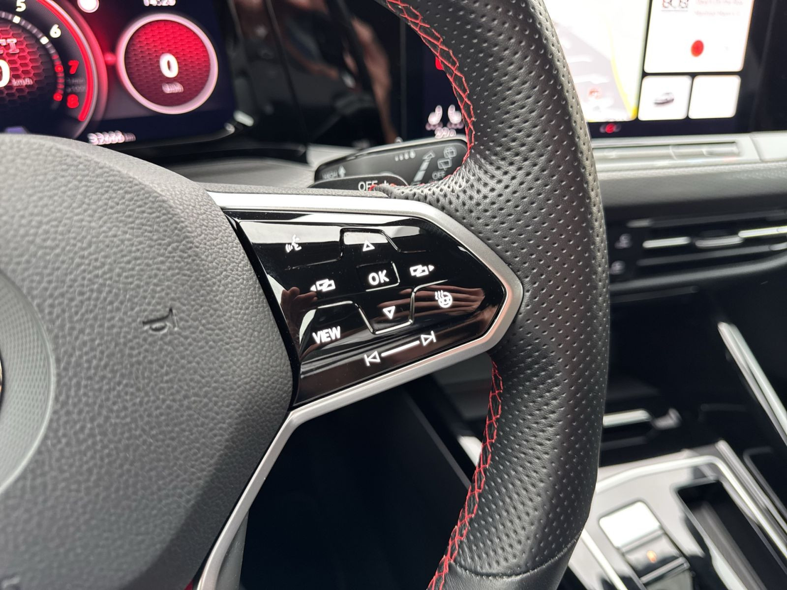 Volkswagen - Golf GTI_28